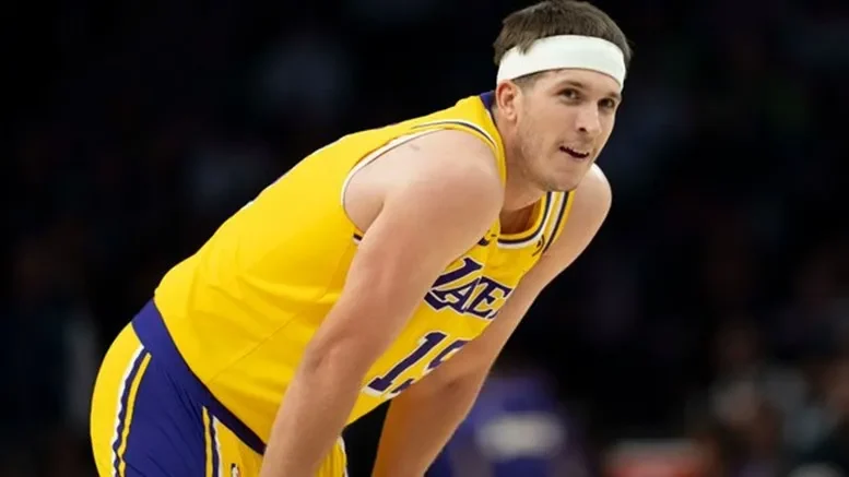 NBA Notes: Lakers' Buzzer-Beater, Rockets' Rebounding Dominance, and Bulls' Perfect Start