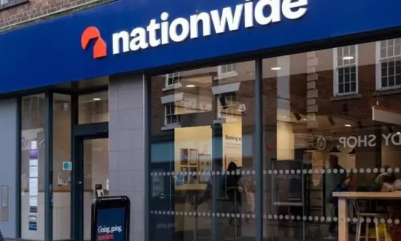 Nationwide customers wake up to £200 payments