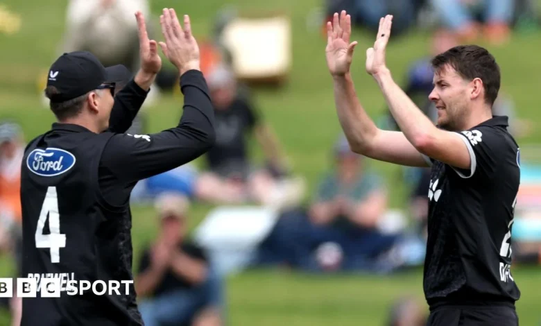 New Zealand vs England LIVE: Second ODI, Hamilton - cricket score & updates