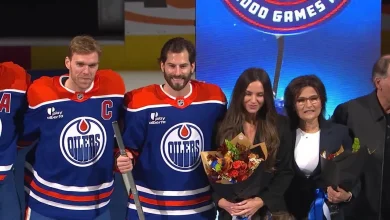 Oilers honor Henrique for 1,000th NHL game