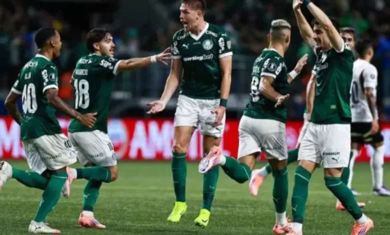 Palmeiras faz história, goleia a LDU e fará a final da Libertadores com o Flamengo