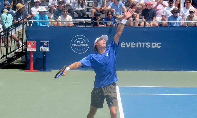 Paris QF previews and predictions: De Minaur vs. Bublik, Auger-Aliassime vs. Vacherot