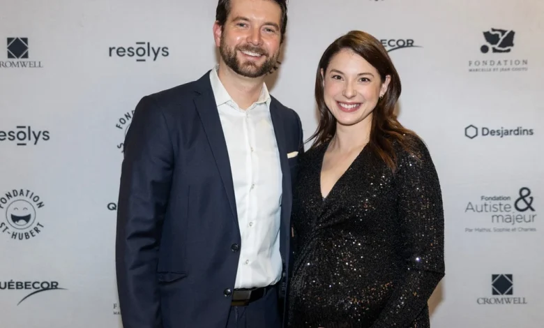Photo : Le bébé de Mylène St-Sauveur visite un plateau télé et on craque!