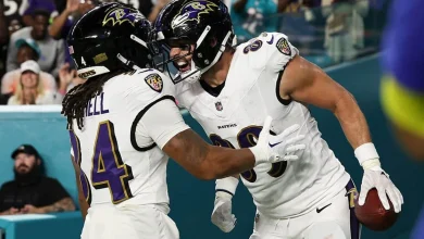 Ravens vs. Dolphins score, live updates: Lamar Jackson throws fourth TD pass in rout