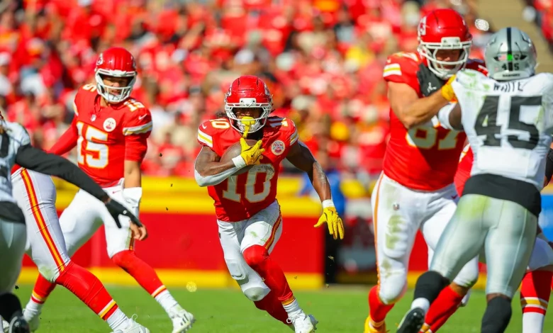 Report: Isiah Pacheco week-to-week with MCL sprain