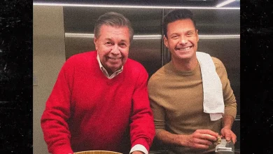 Ryan Seacrest's Father Dead at 81