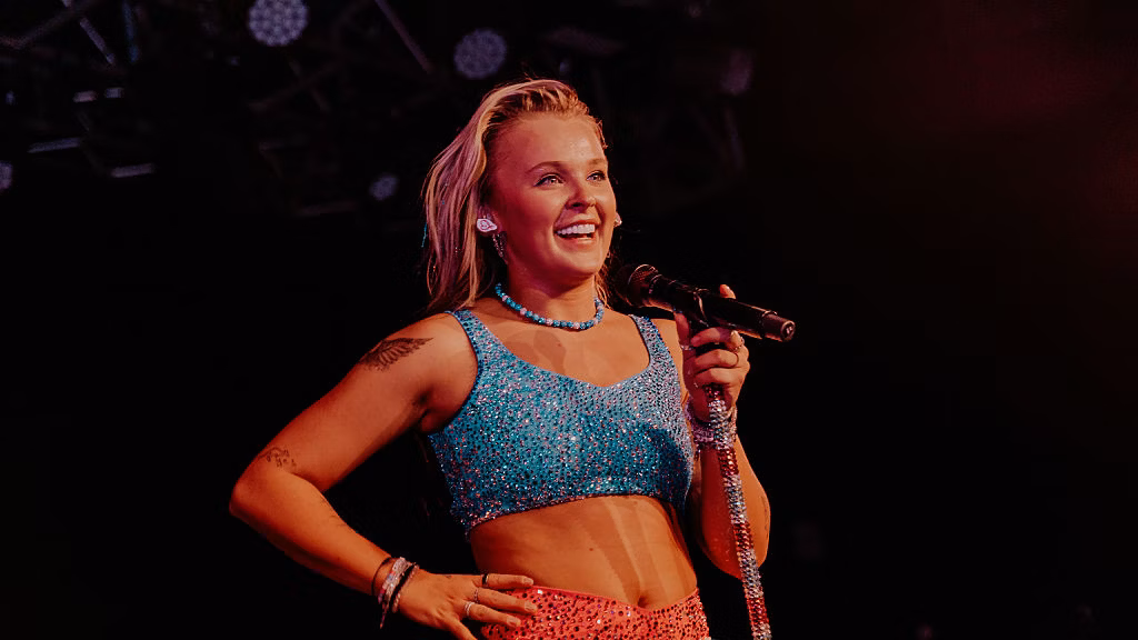 Selling Sunset: The Reason JoJo Siwa Decided To Sell Her LA Mansion