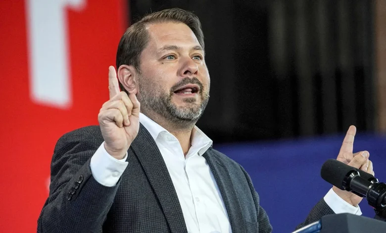 Sen. Gallego clashes with CNBC host over Democratic push to extend Obamacare subsidies