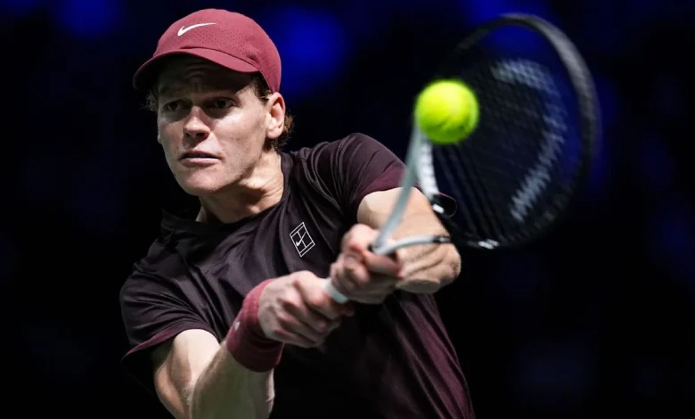 Sinner, eying No. 1, reaches Paris quarterfinals