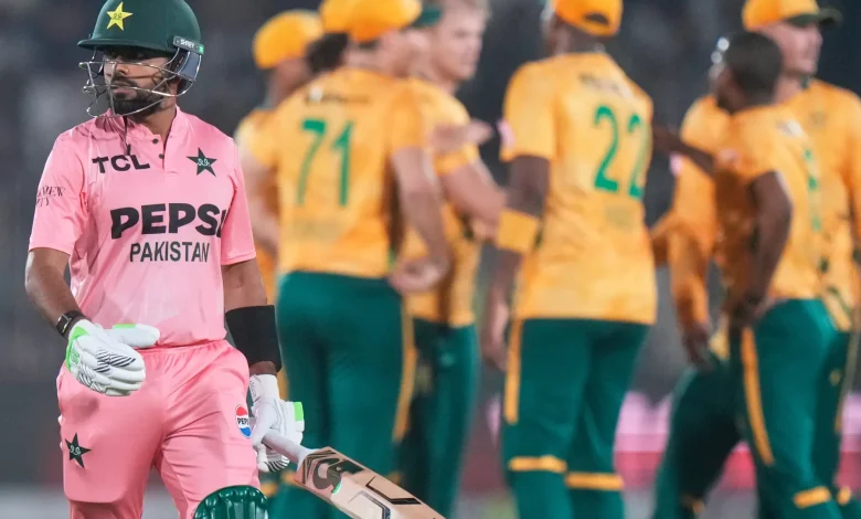 South Africa force Pakistan collapse as Babar out for a duck on T20 return