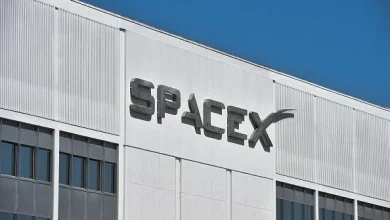 SpaceX bids fairwell to booster 1076