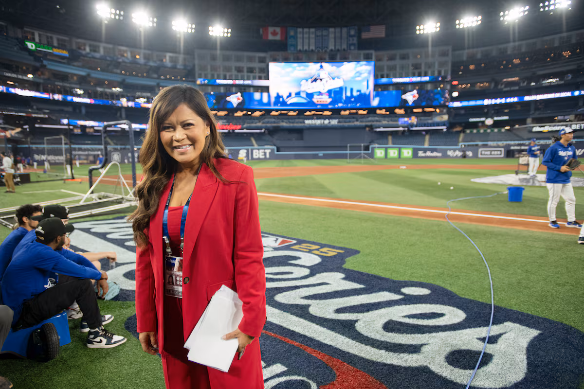 Sportsnet’s Hazel Mae enjoys the comforts of home during the World Series