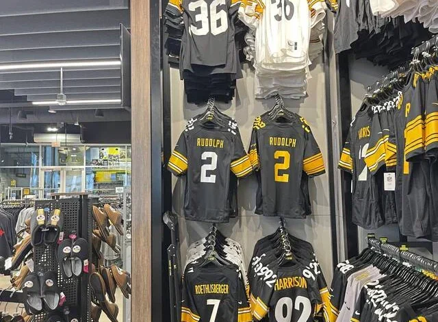 Steelers and lululemon collaborate for NFL gear
