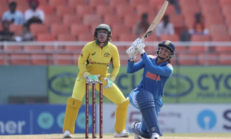 Tactics board: Mandhana's level-up, Sutherland's steady hand