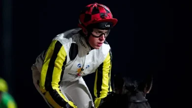 Teenage jockey Tommie Jakes dies at home as horseracing in mourning