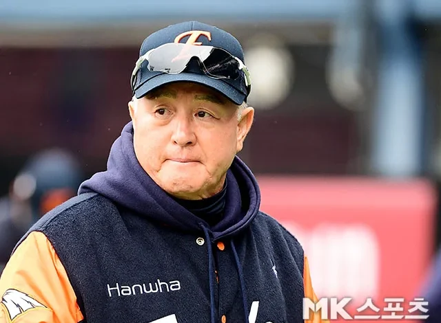 There is no tomorrow. First of all, we have to win somehow and lead the Korean Series to Game 6. Thi..