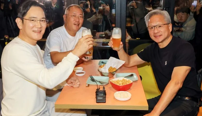 Three billionaires went out for chicken and beer, and paid for everyone’s meal