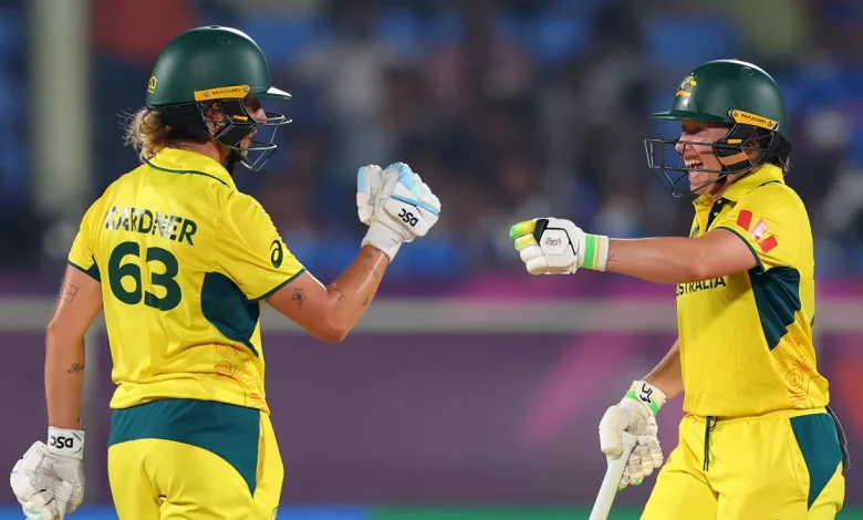 Tons of fun: Aussies equal record as partnerships in focus