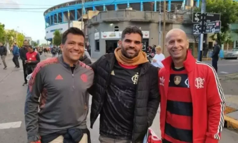 Torcedores do Flamengo vão chegando a Avellaneda