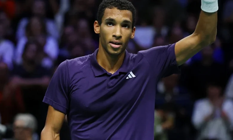 Tournoi de Paris | Félix Auger-Aliassime passe en demi-finale