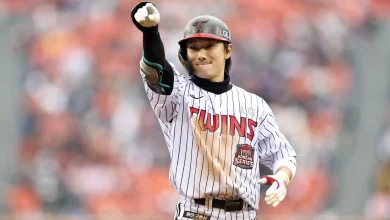 Twins pound Eagles to open Korean Series