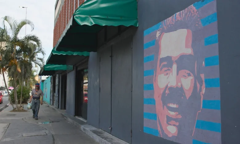 Watch 60 Minutes Season 58 Episode 5: 10/26/2025: On the Brink; Dr. Attia Will See You Now; The Mentalist