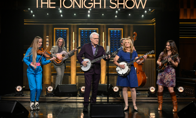 Watch Steve Martin, Alison Brown Perform Instrumental Track 'Let's Get Out of Here' on 'Fallon'