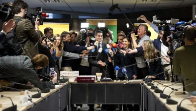 Wilders wil dat Kamervoorzitter wacht met aanwijzen verkenner • Verschil tussen PVV en D66 nu 1886 stemmen