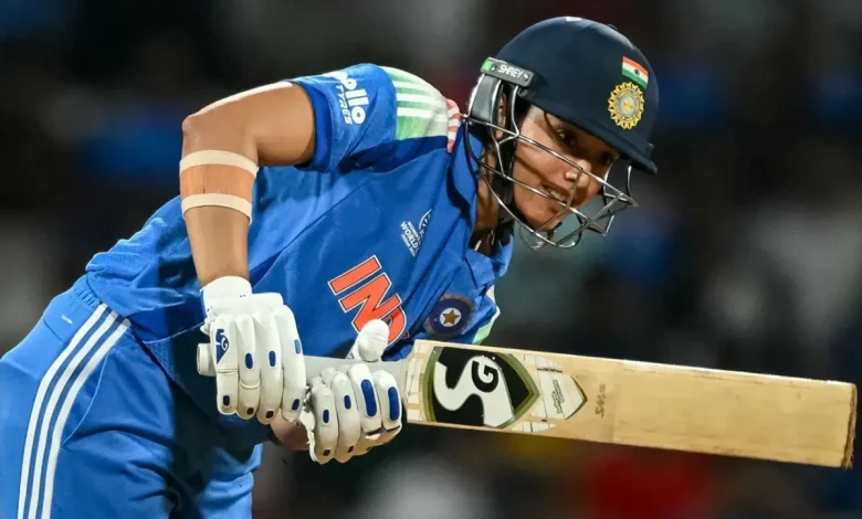 Women's World Cup 2025: WATCH | Umpire call it a wide but Aussie take DRS and Mandhana can't believe she's out