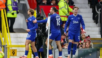 10-man Everton stun Man United, Seamus Coleman's return ends prematurely