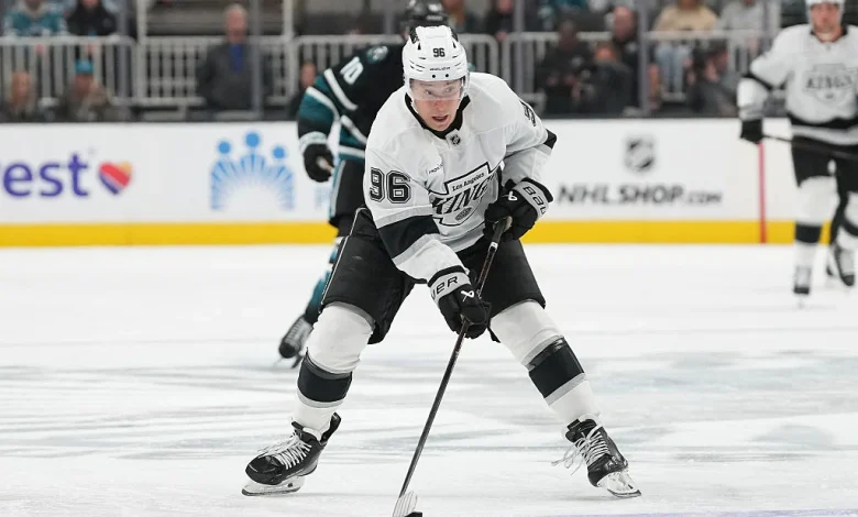 11/20 Preview - New Forward Lines in San Jose + "Changes" on the PP, Clarke on Icetime in WSH, Doughty to IR