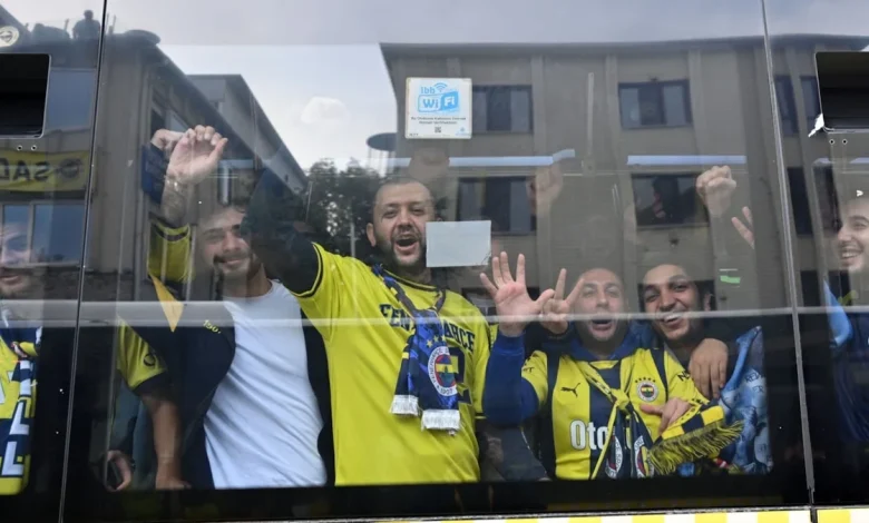 1900 Fenerbahçe taraftarı derbi için Dolmabahçe'de!