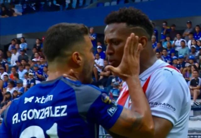 2 GRANDES POR EL BOLETO A LA FINAL Los Onces de LDU y Emelec para la Semifinal de Copa Ecuador