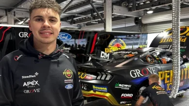 20-year-old Mount Gambier 'guru' races for Supercar title in Adelaide