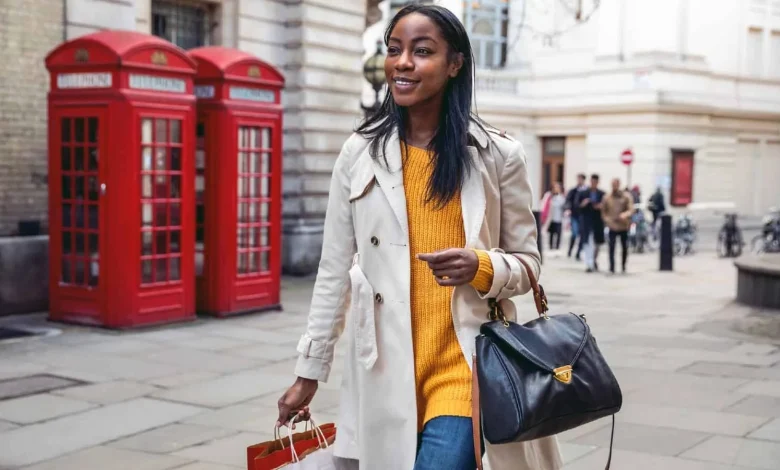 5,000 Lloyds shares could pay this much passive income…