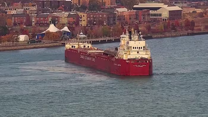 738-foot freighter runs aground in Detroit River near Renaissance Center