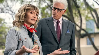 'A Man On The Inside' Season 2 Netflix Review: Stream It Or Skip It?