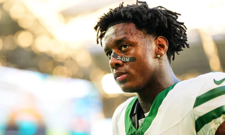 A seismic NFL trade deadline, plus the first CFP rankings