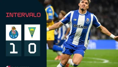 AO VIVO: Farioli dá titularidade a William, Bednarek e Sainz e coloca Rosario no lugar de Varela