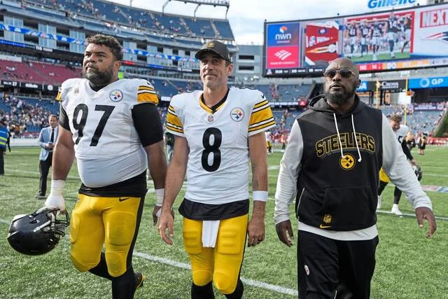 Aaron Rodgers, Cam Heyward form leadership bond with Steelers