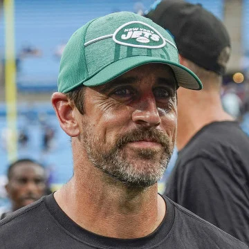 Aaron Rodgers Exits Sunday's game