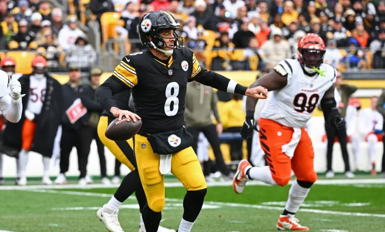 Aaron Rodgers heads to locker room early, Steelers lead 10-6 at halftime