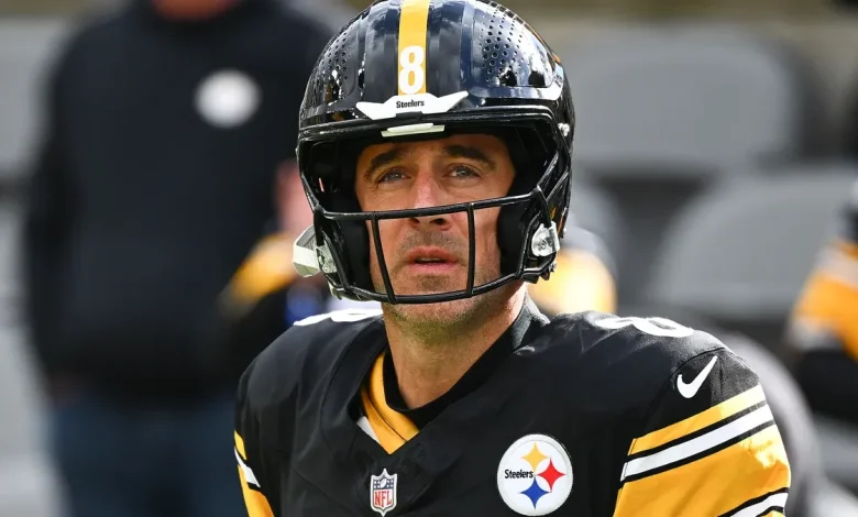 Aaron Rodgers injury update: Steelers QB hurt wrist vs. Bengals