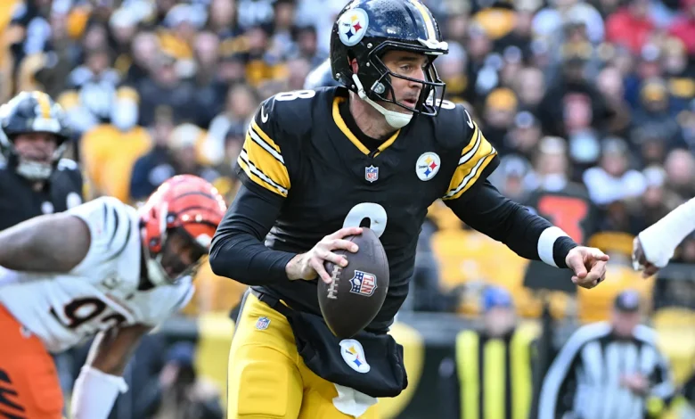 Aaron Rodgers leaves Bengals-Steelers game with hand injury