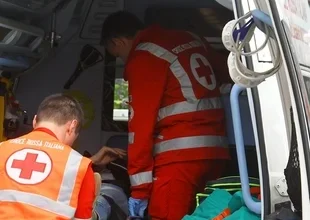 Accoltellata a Roma 'aggredita dal mio compagno'