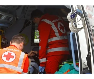 Accoltellata a Roma 'aggredita dal mio compagno'