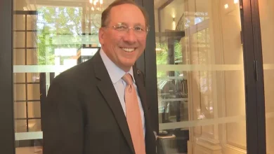 Acionista da SAF do Botafogo, John Textor pode fazer proposta pelo Derby County