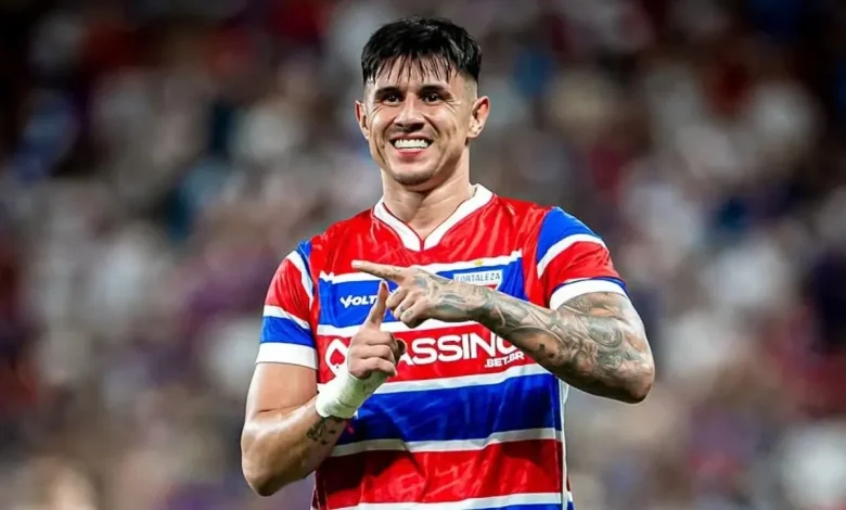 Adam Bareiro é titular contra o Bahia pelo Campeonato Brasileiro