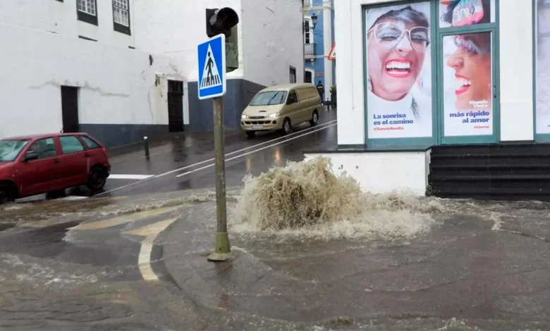 Aemet extends weather warnings across all Canary Islands due to Storm Claudia — rain alert upgraded to orange