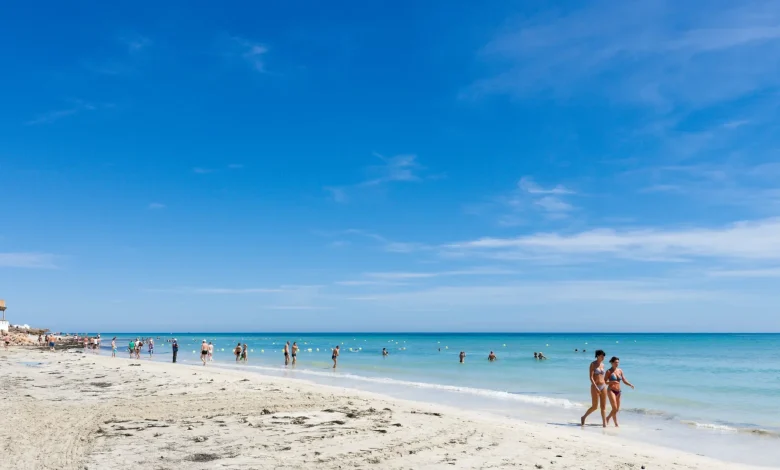 African islands that want to be ‘new Canaries’ with hot winters & cheap holidays